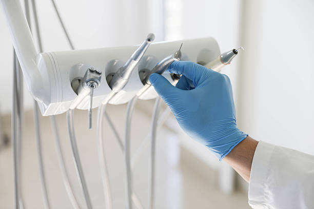 Professional Tooth Extraction technician working in St. Paul, VA